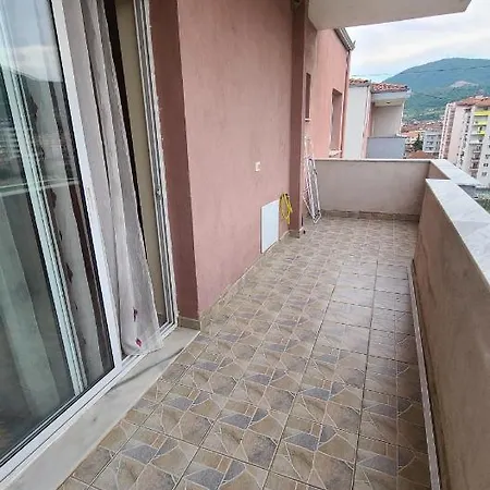 Lucky's Apartment, A Place To Be *